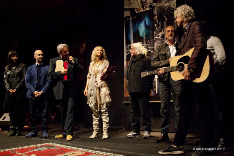 Award and Martin Guitar to Bob Geldof